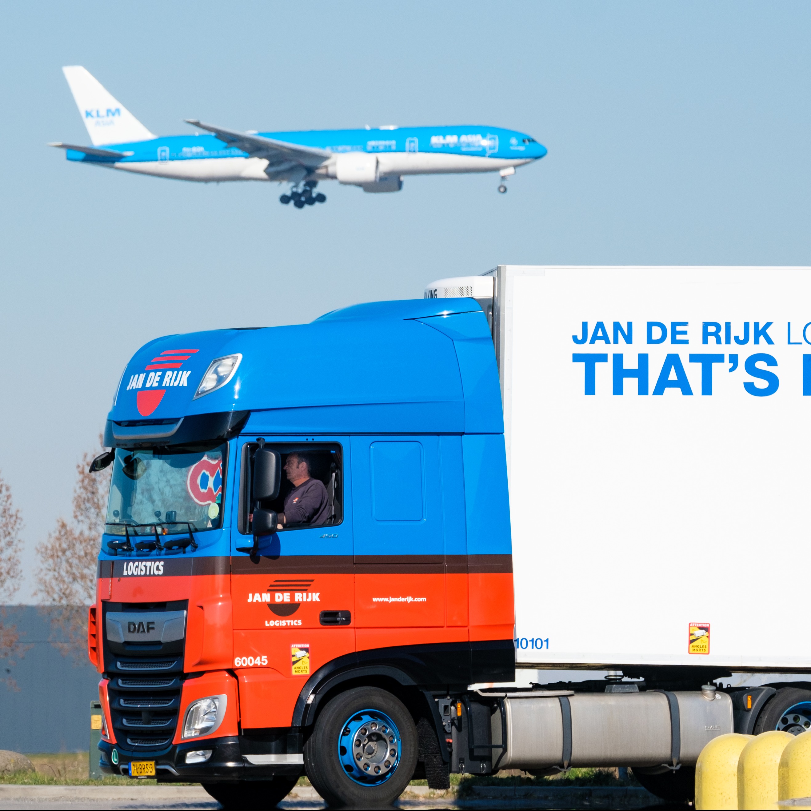 AIR CARGO