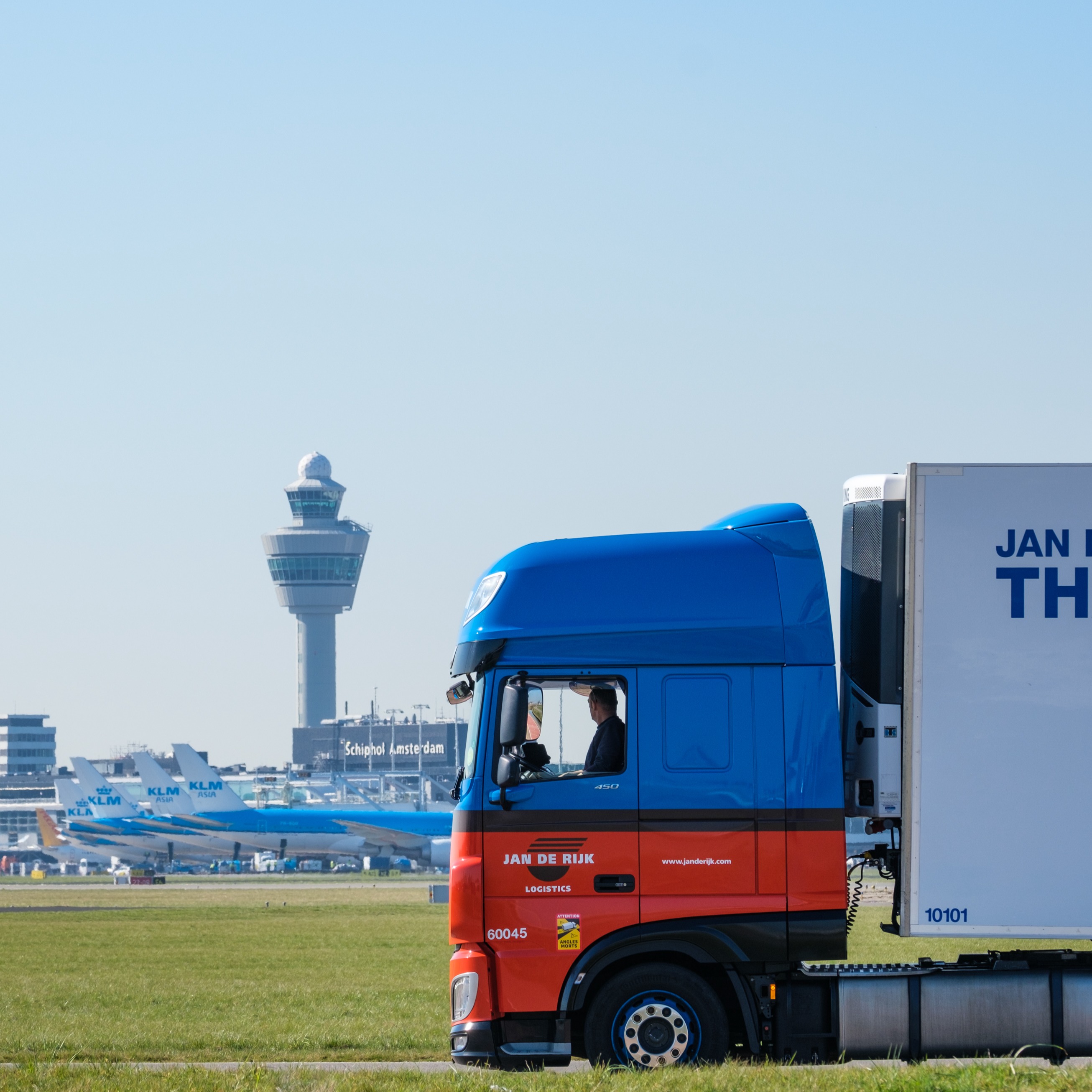 AIR CARGO