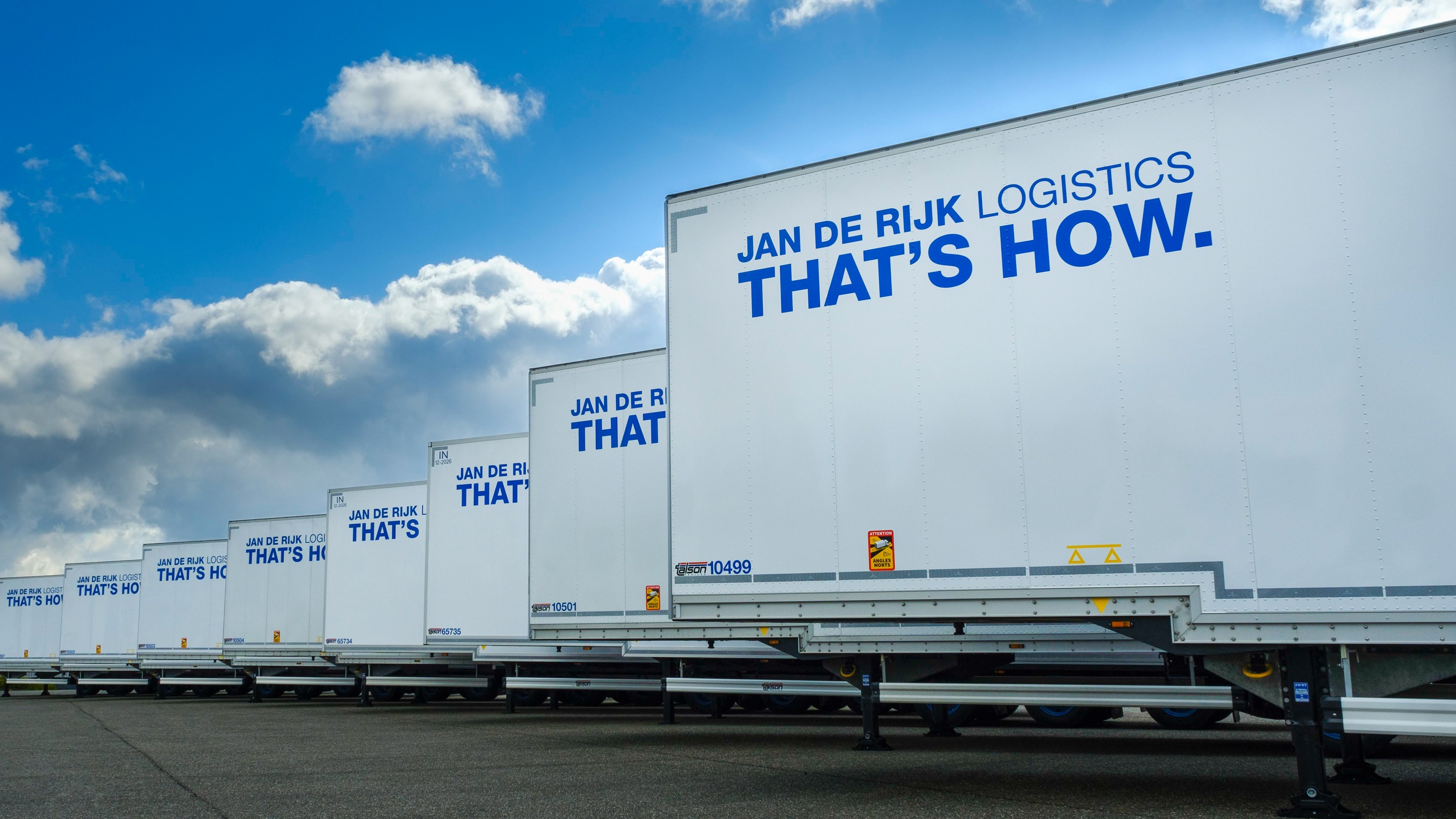 HOW DO YOU KEEP COMPLEX EUROPEAN LOGISTICS UNDER CONTROL?